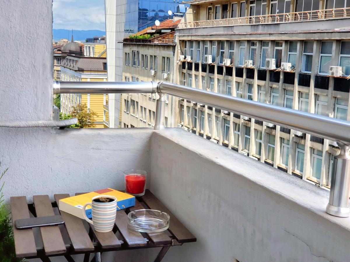 Sunny Central Apartment София Екстериор снимка