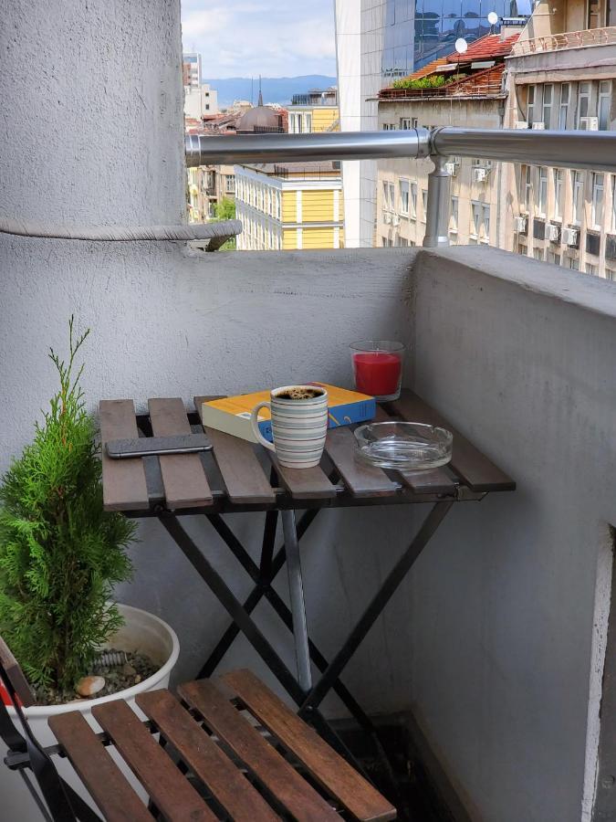 Sunny Central Apartment София Екстериор снимка