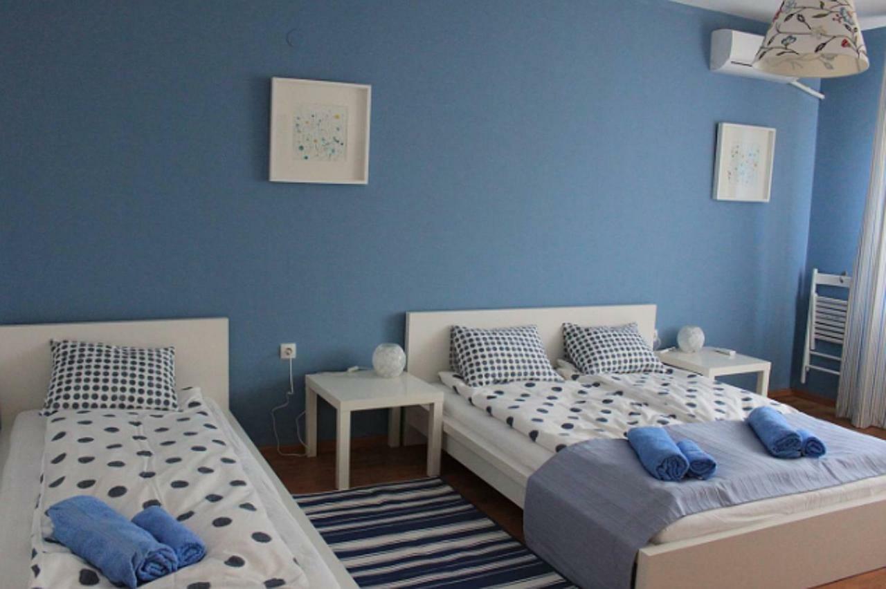 Sunny Central Apartment София Екстериор снимка