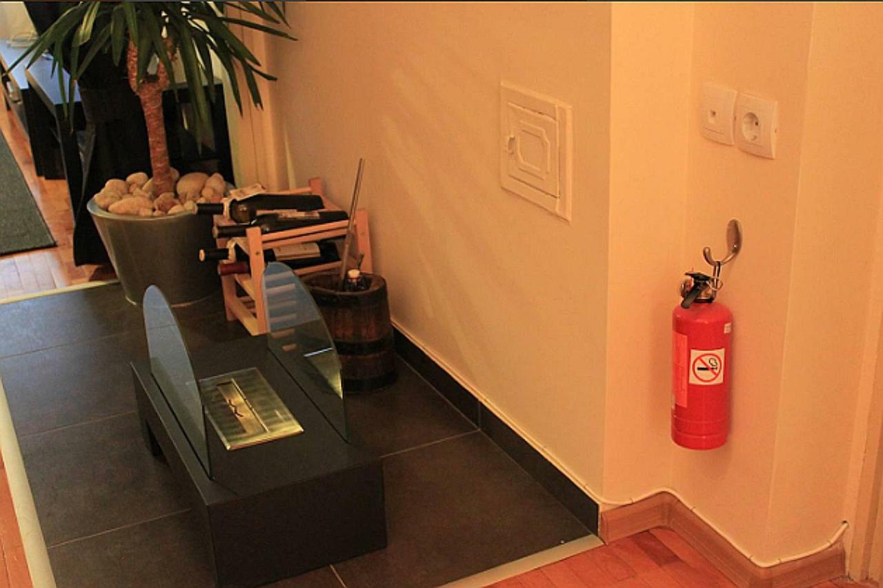 Sunny Central Apartment София Екстериор снимка